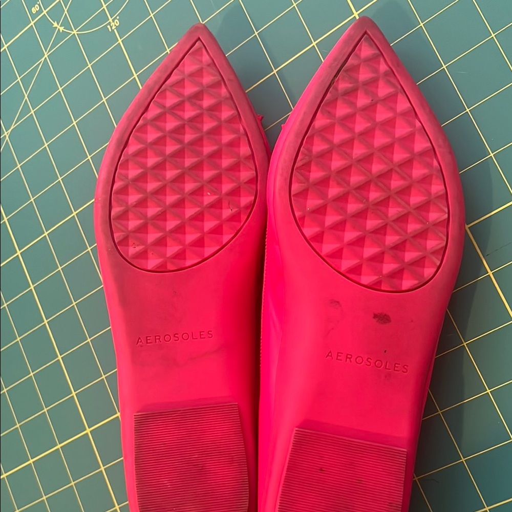 AEROSOLES Pink Ballet Flats with Decorative Bows - Picture 2 of 4